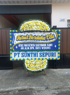 Papan Bunga Duka di Uwapa